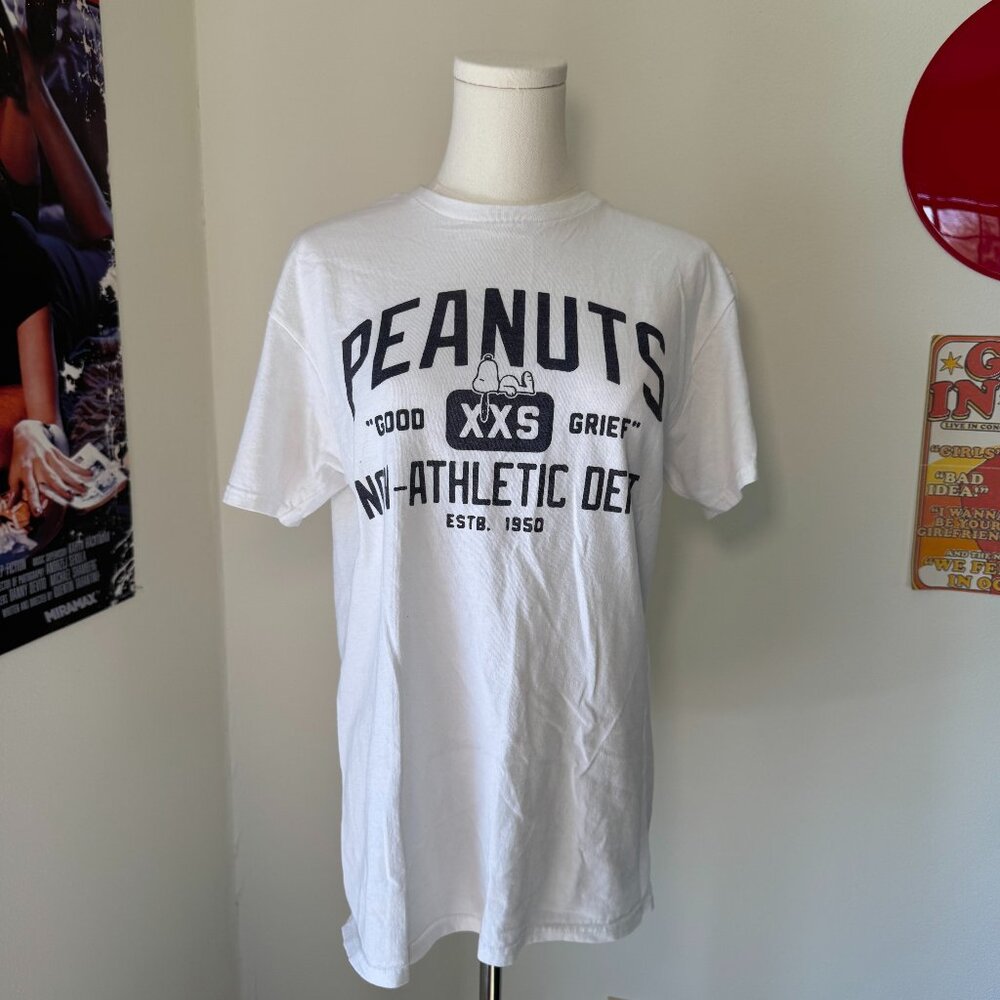 Peanuts Non-Athletic Department White and Navy Blue Graphic T Shirt